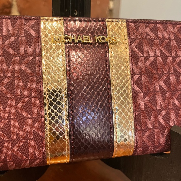 NWT Michael Kors Large Jet Set Wallet/Wristlet/Clutch Ox Blood Rogue Sombre MK - Picture 4 of 16